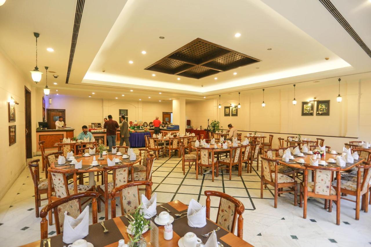 Grand Hotel Kathmandu Exterior photo